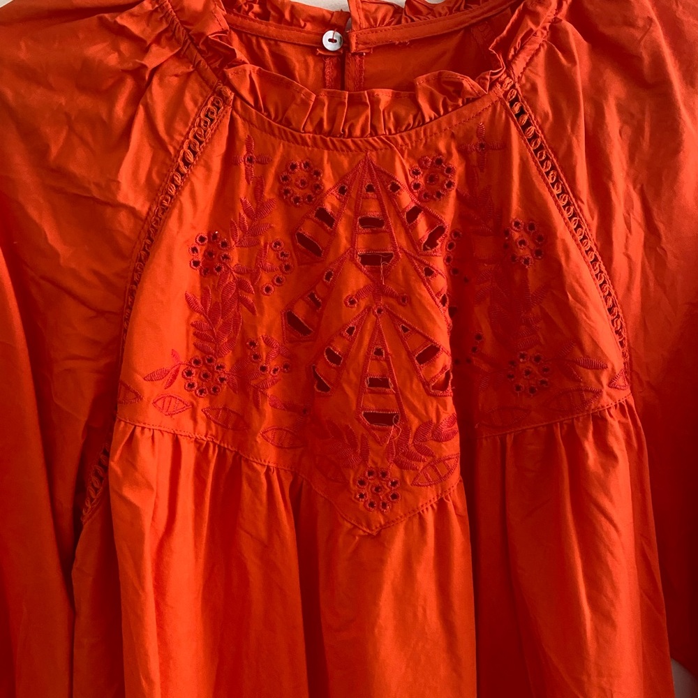 *NWOT* RUFFLE TUNIC TOP - Picture 3 of 4